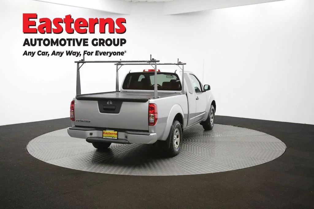 Used 2019 Silver Nissan S image 38