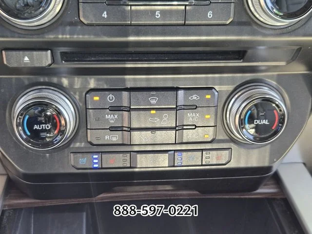Used 2017 Ingot Silver FORD LARIAT image 23