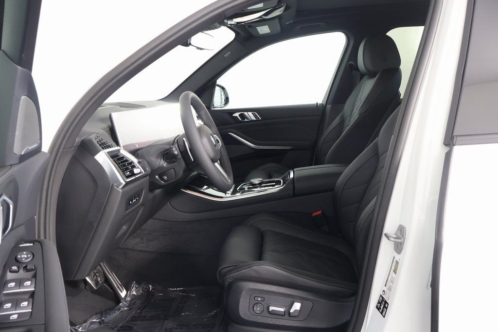 New 2026 Alpine White BMW xDrive40i image 5