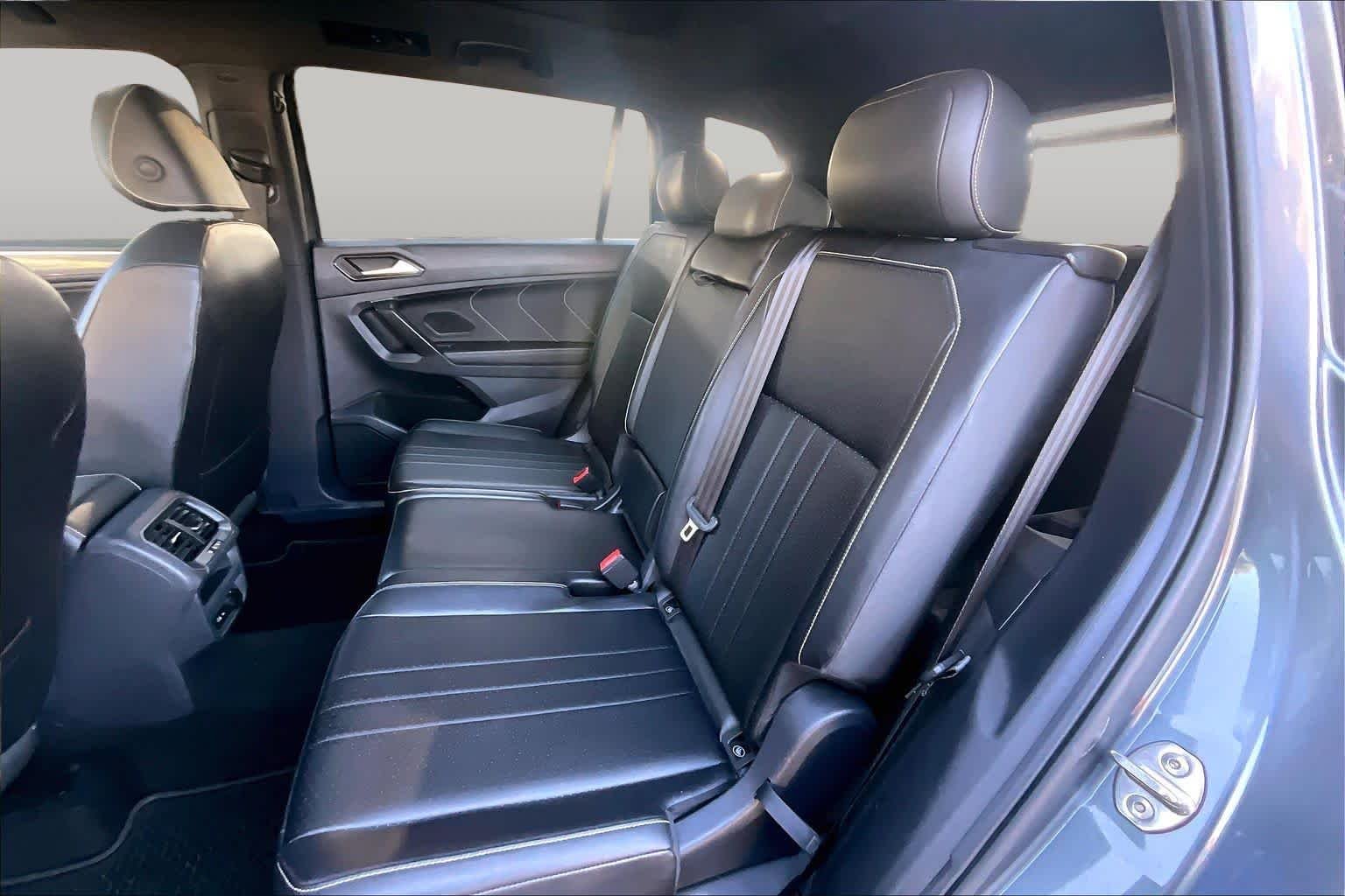 Certified Used 2024 Platinum Gray Metallic Volkswagen SE R-Line Black image 21