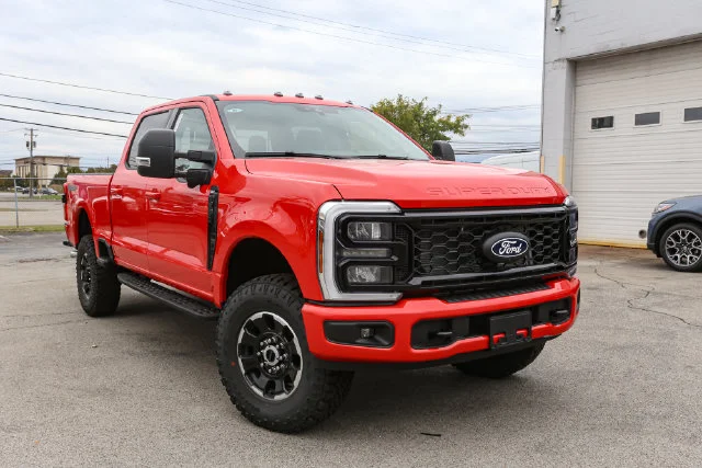 New 2027 Race Red Ford XLT image 3