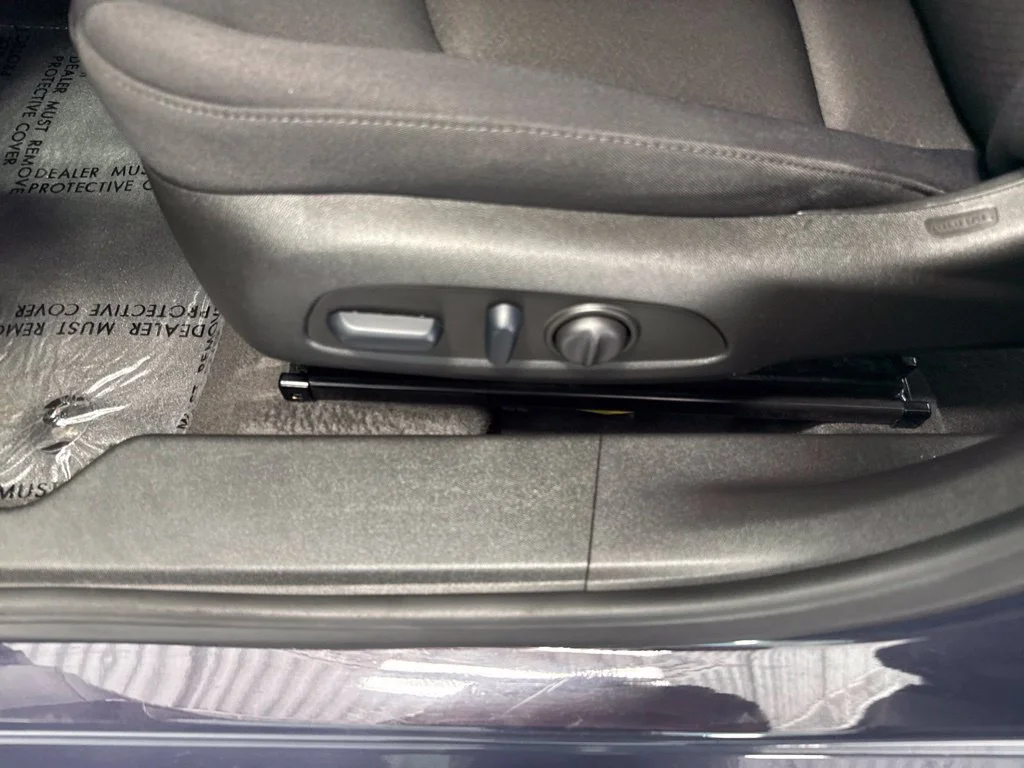 Used 2025 Black Chevrolet LT image 22