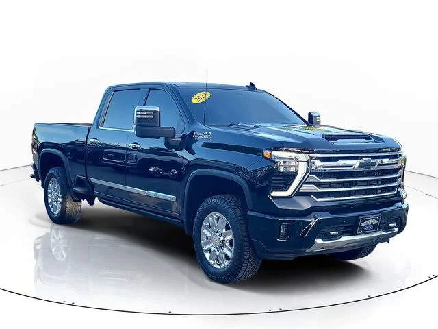 Used 2024 Black Chevrolet High Country image 3