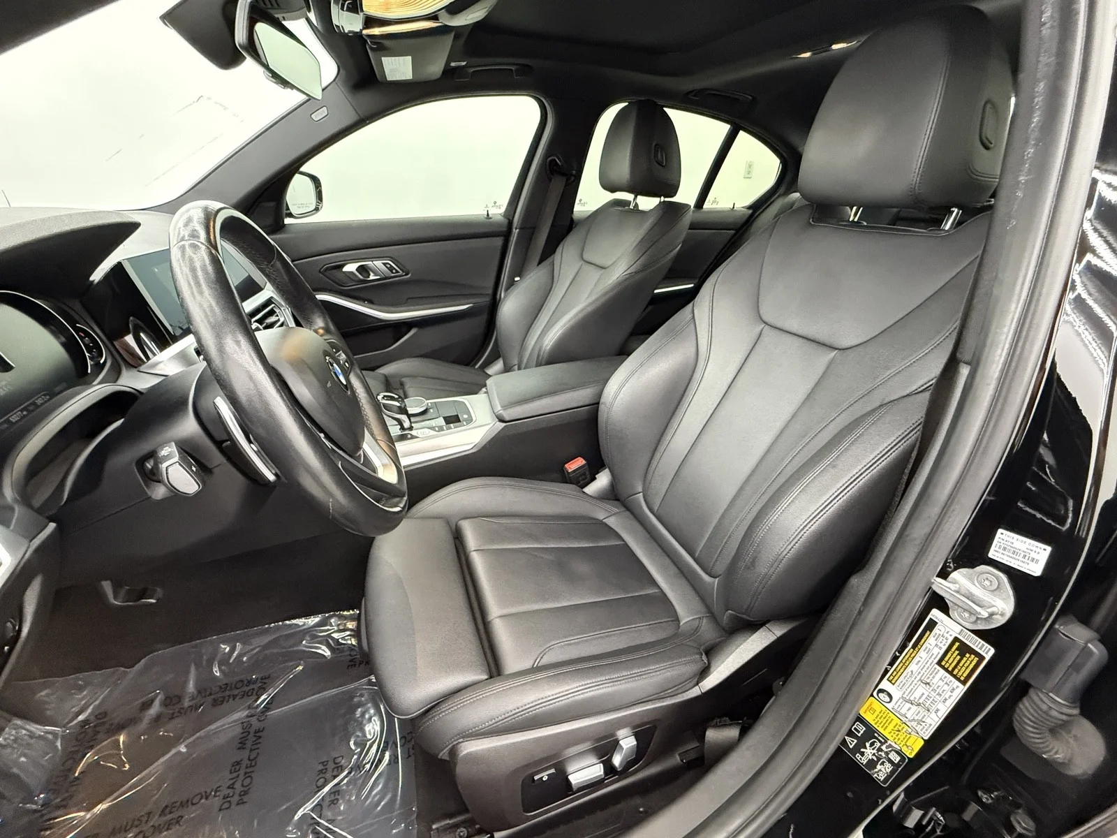 Used 2019 Jet Black BMW 330i xDrive image 15
