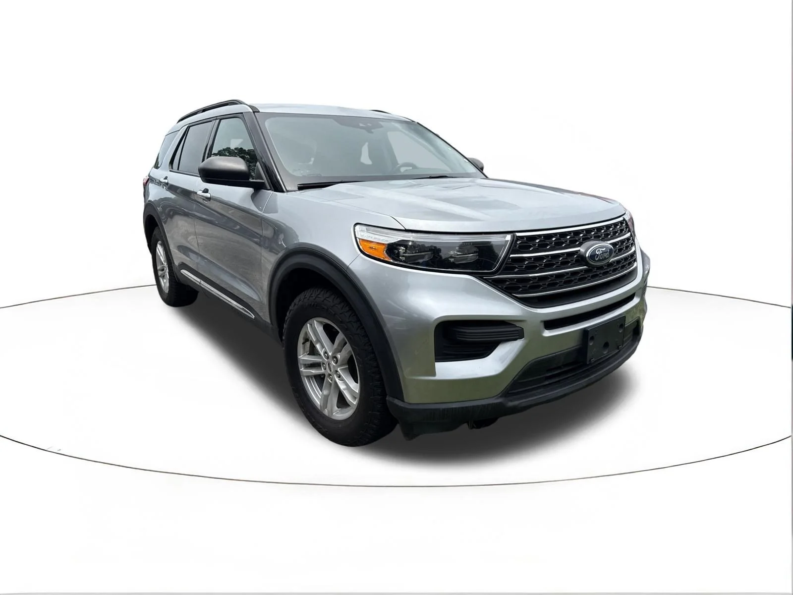 2023 Ford Explorer XLT 4WD's photo