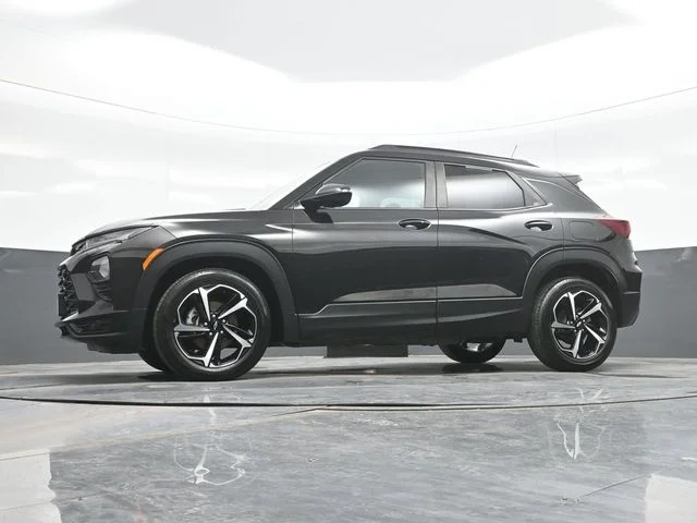 Used 2022 Black Chevrolet RS image 21