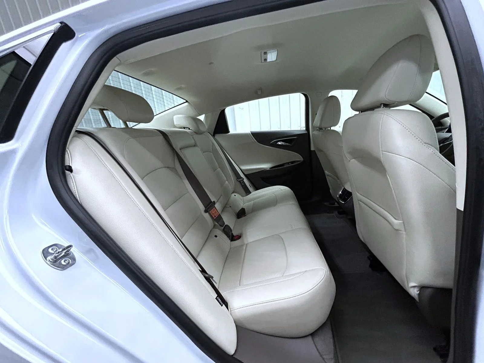 Used 2024 White Chevrolet LT image 18