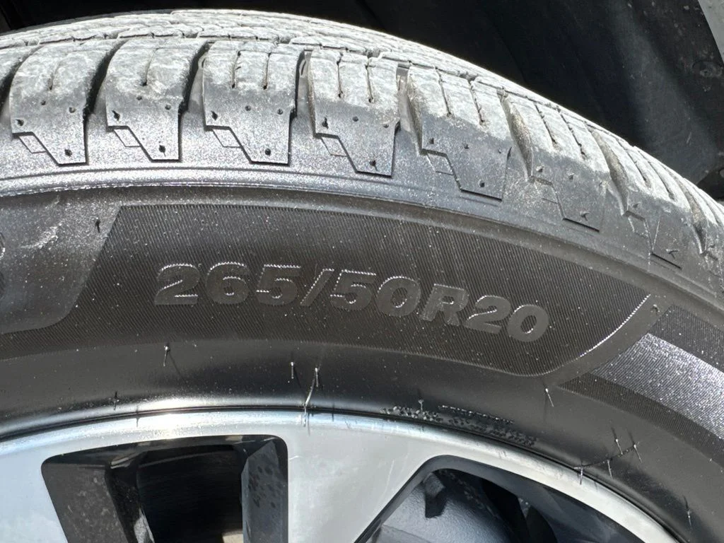 Used 2021 Silver Jeep Overland image 32