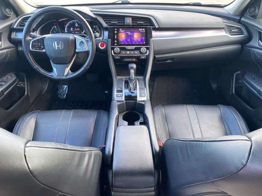 Used 2018  Honda EX-L image 17