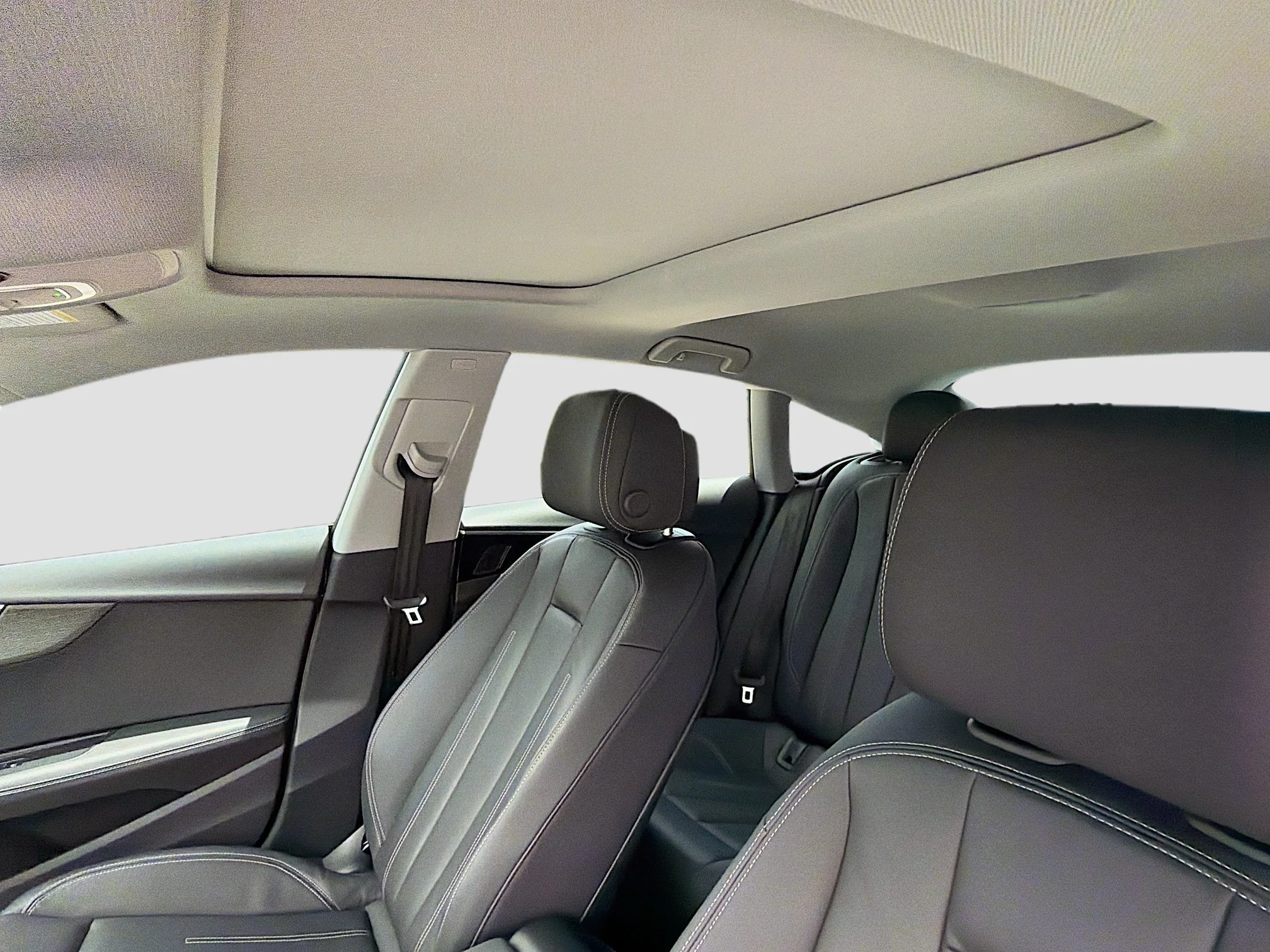 Used 2024 Arkona White Audi Premium Plus image 26