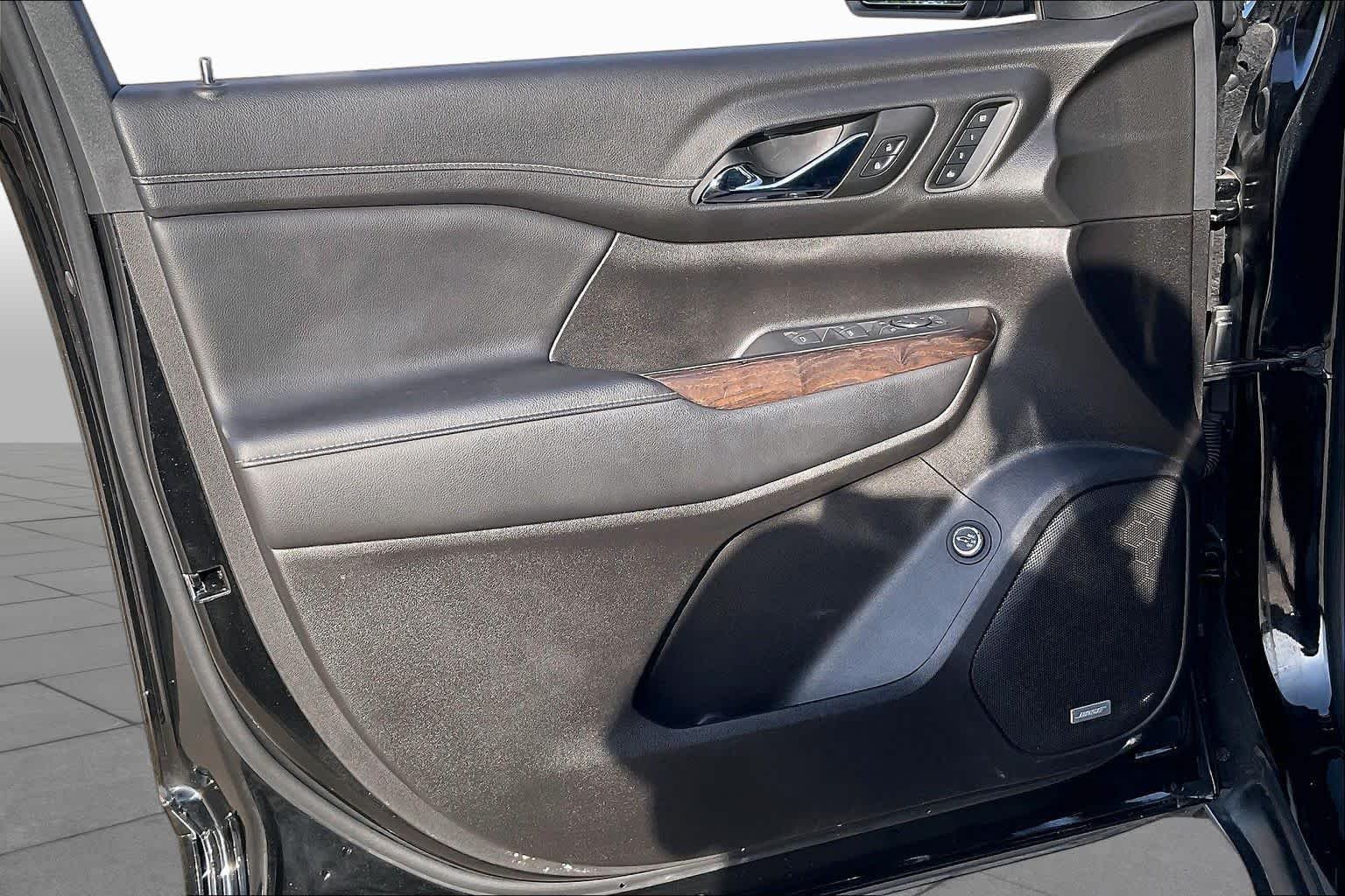 Used 2023 Ebony Twilight Metallic GMC Denali image 18