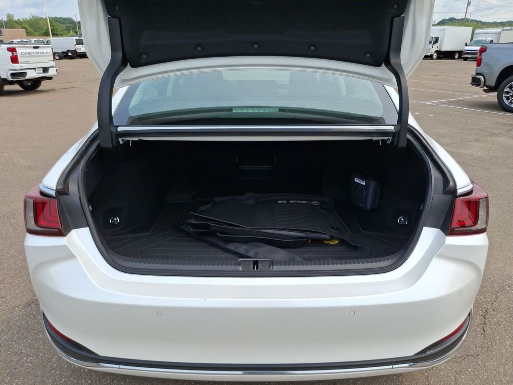 Certified Used 2022 EMINENT WHITE PEARL Lexus 250 image 21