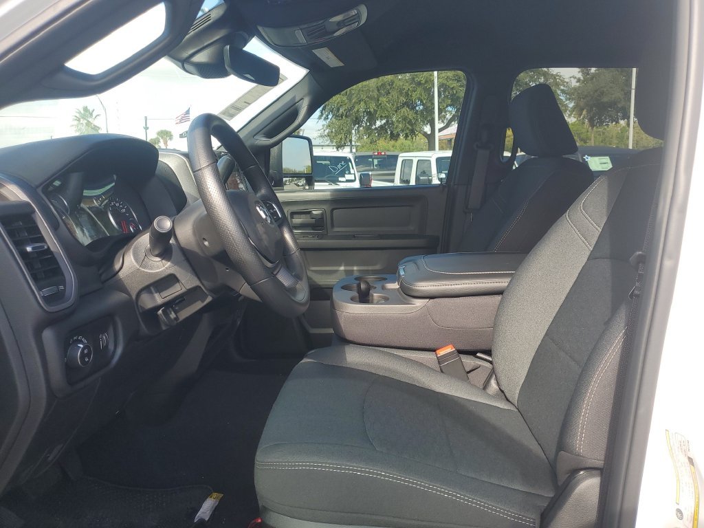 2026 RAM 3500 Tradesman - Photo 12