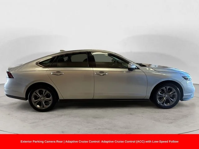 Used 2024 Solar Silver Honda EX image 7