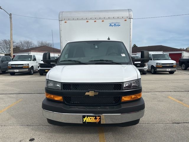 New 2025 Summit White Chevrolet 1WT image 3