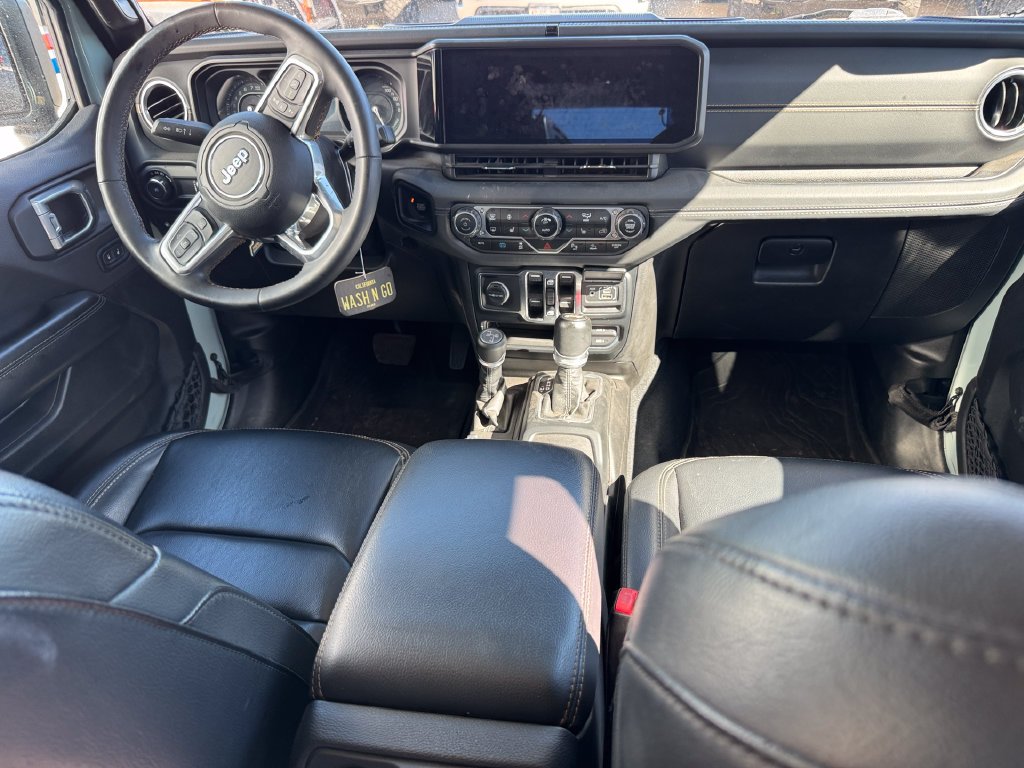 Used 2024 Gray Jeep Sahara 4xe image 10