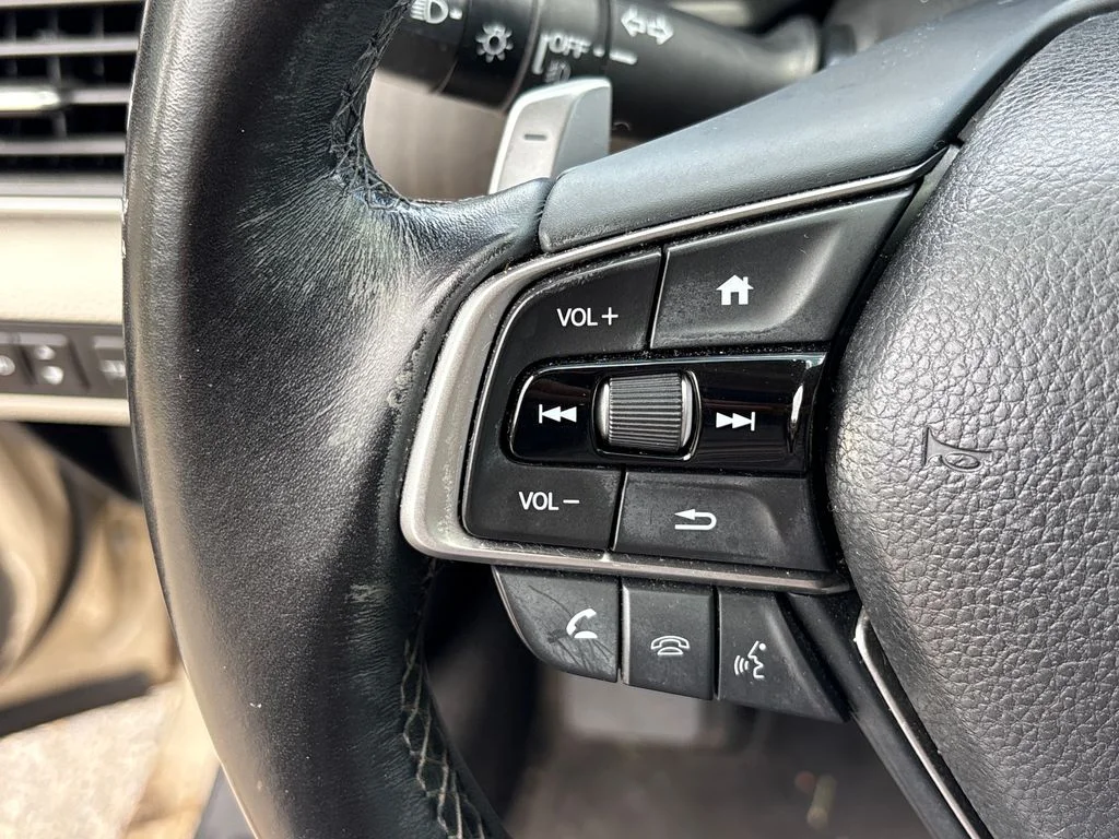 Certified Used 2018 Beige Honda Touring image 17