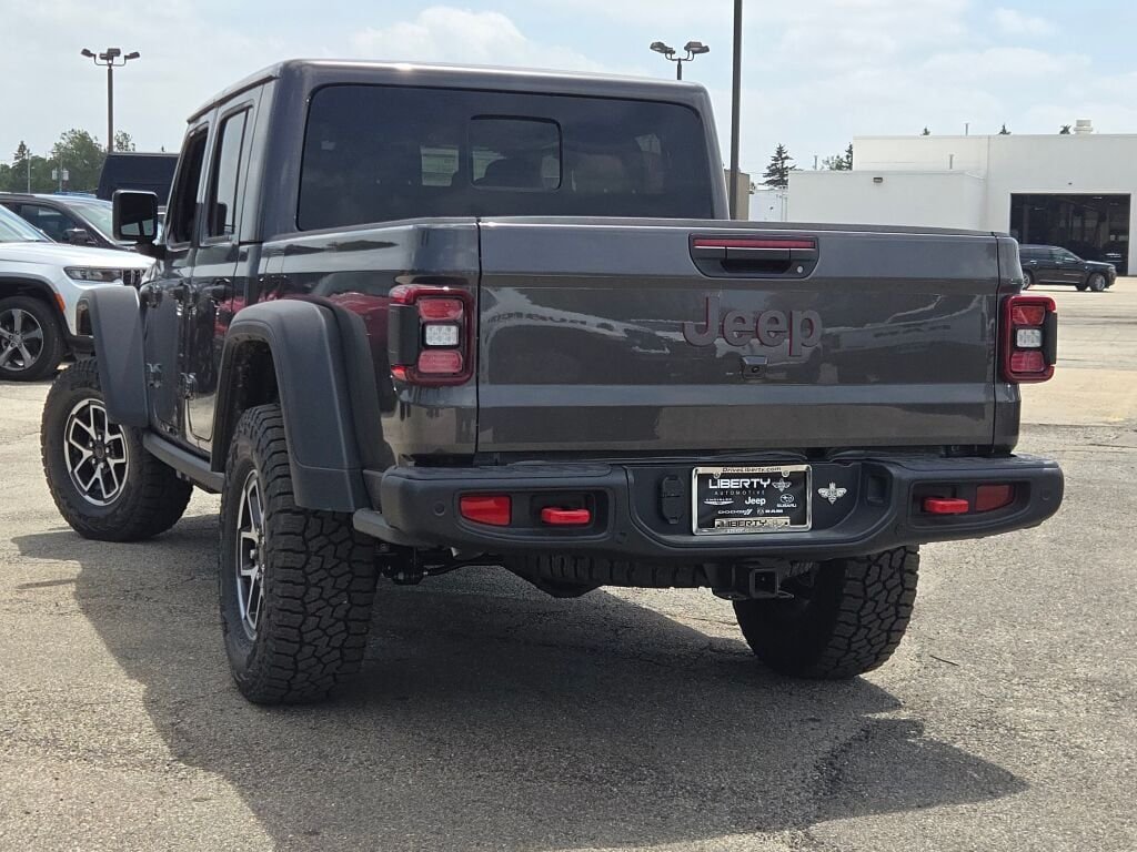 New 2026 Granite Crystal Metallic Clear-Coat Exterior Paint Jeep Rubicon image 11