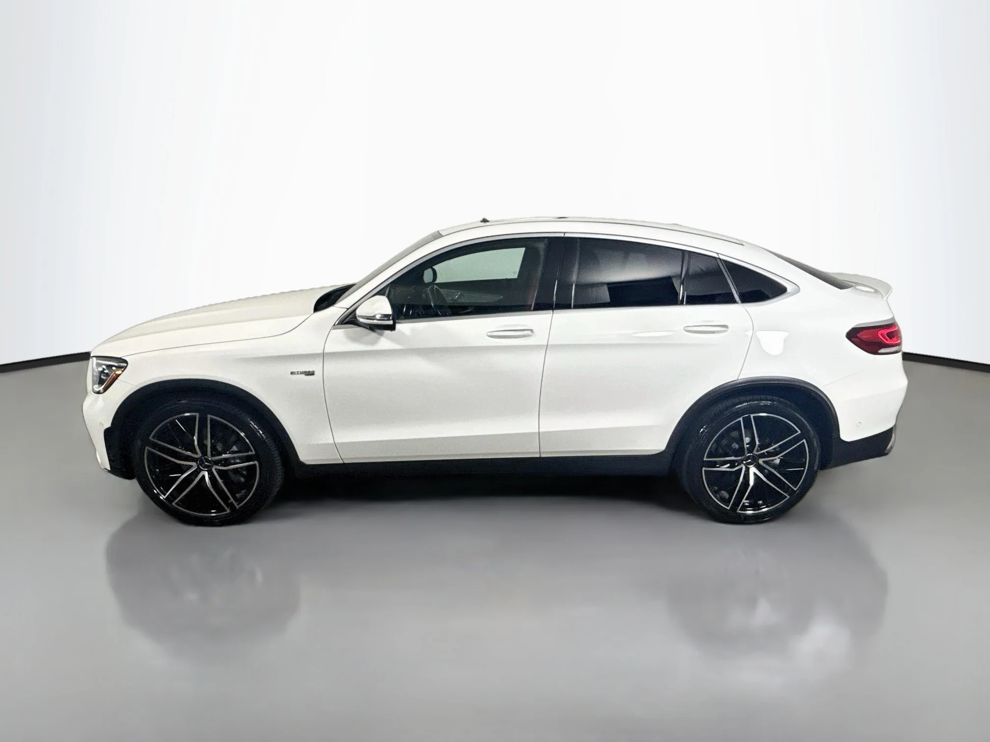 Used 2023 Polar White Mercedes-Benz 43 AMG® image 4