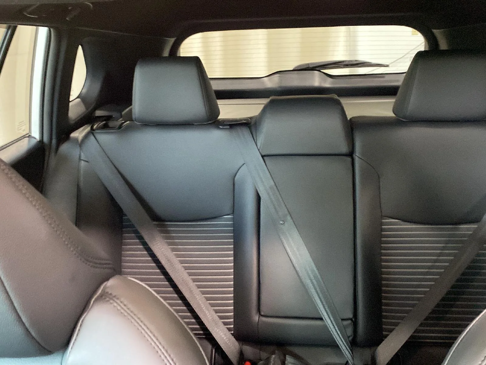 Used 2024 Wind Chill Pearl Toyota XSE image 38