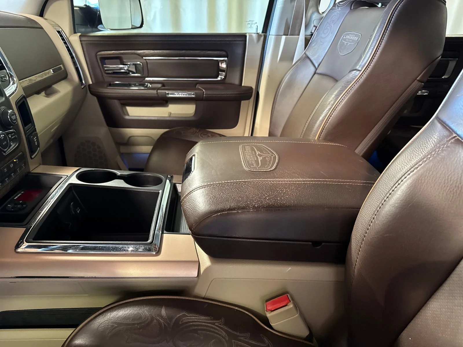 Used 2015 Black Ram Laramie Longhorn image 26