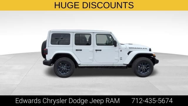 New 2026 Bright White Clear-Coat Exterior Paint Jeep  image 10