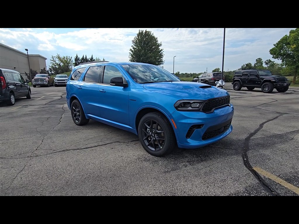 New 2027 B5 Blue Exterior Paint Dodge GT HEMI image 10