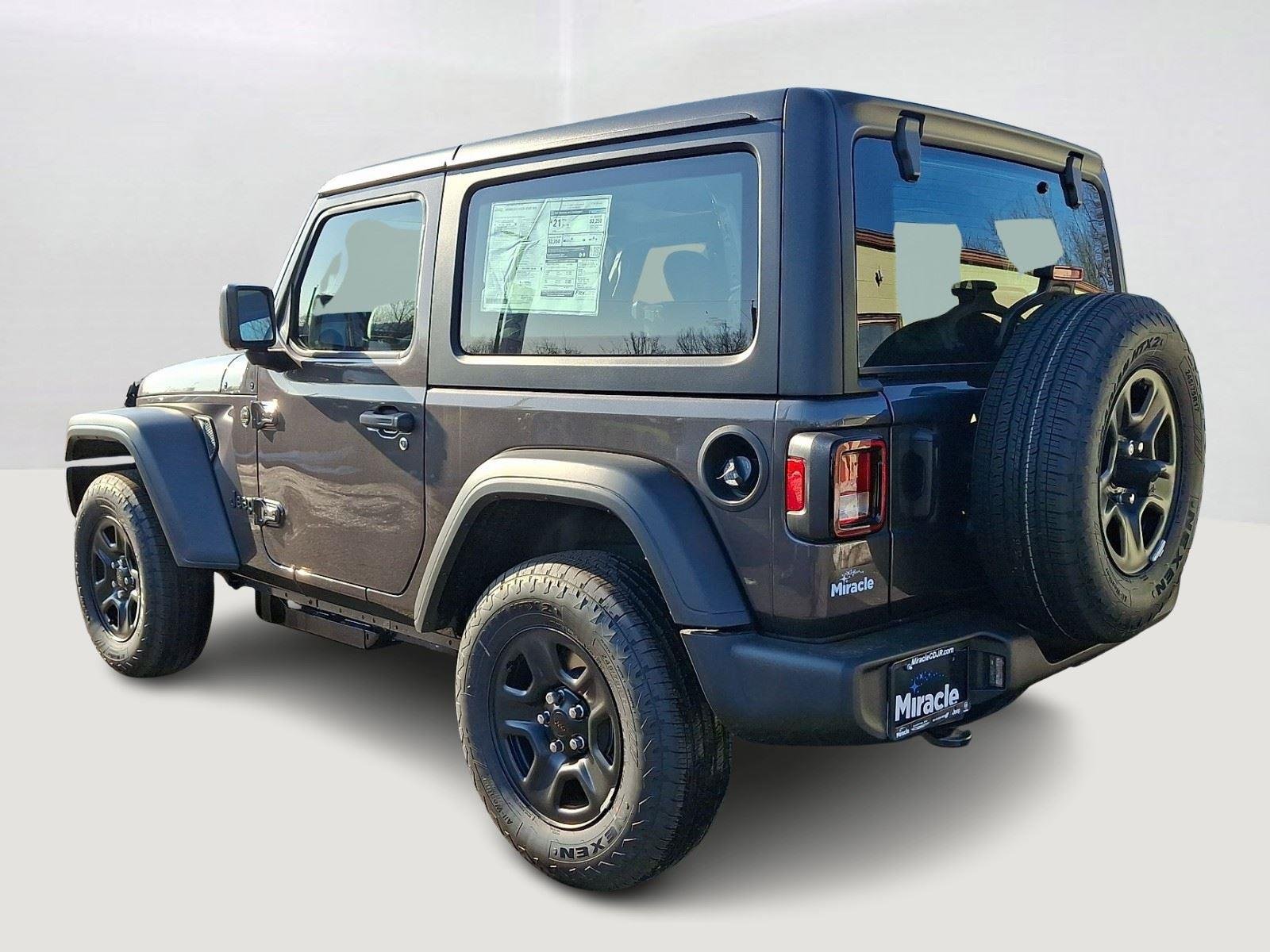 New 2026 Granite Crystal Metallic Clear-Coat Exterior Paint Jeep Sport image 5