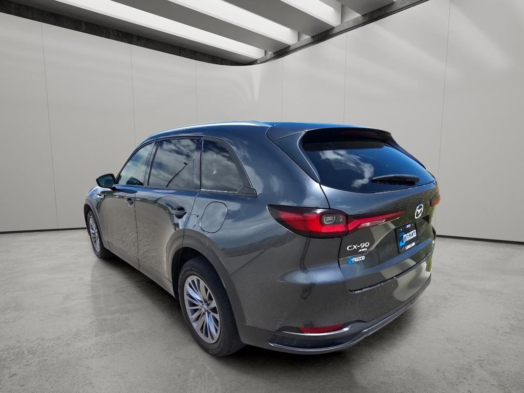 Used 2025 Machine Gray Metallic Mazda Preferred Package image 3