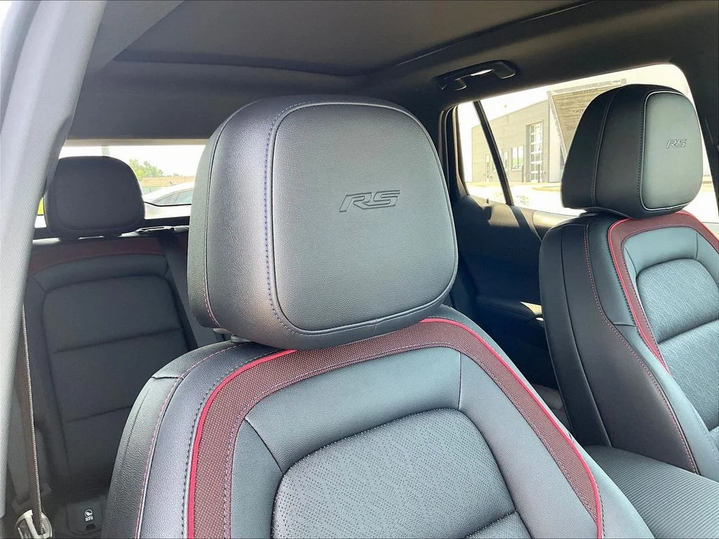 Used 2025 Blue Chevrolet RS image 28