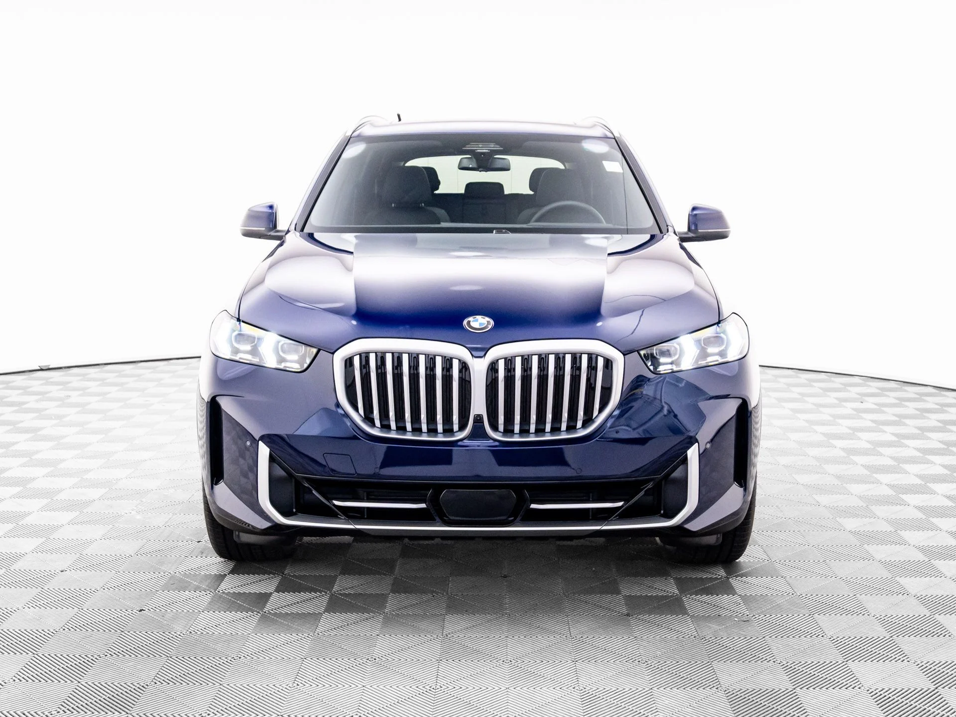 Used 2026 Blue BMW xDrive40i image 9