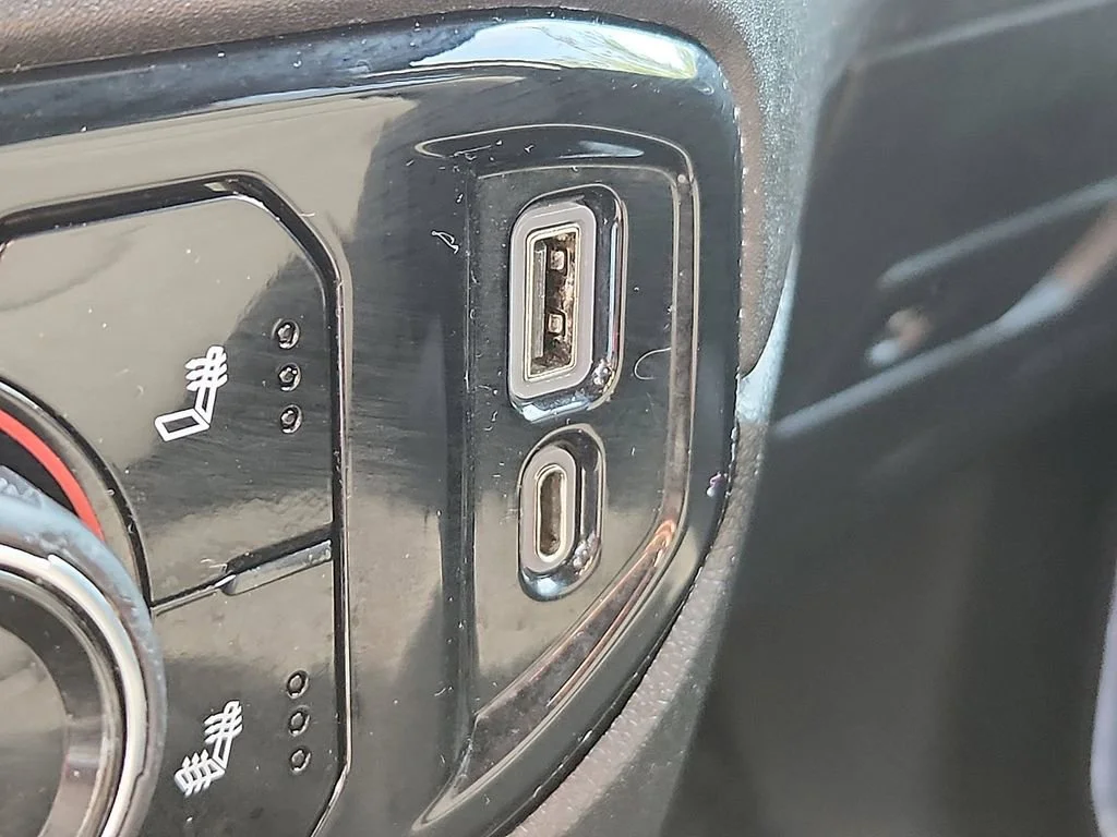 2022 Chevrolet Silverado 1500 LT - Photo 25