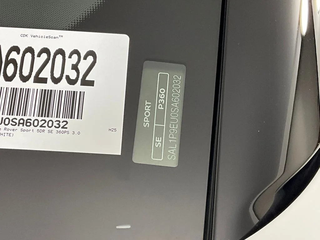 Certified Used 2025 White Land Rover SE image 20