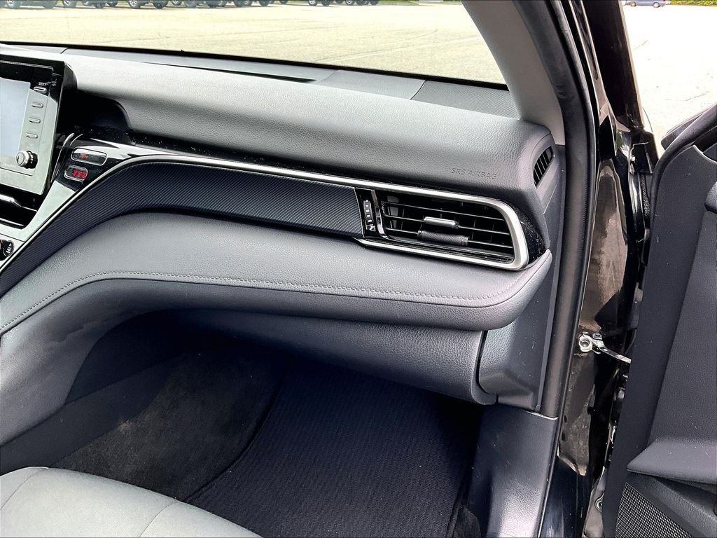 Used 2022 Black Toyota LE image 13