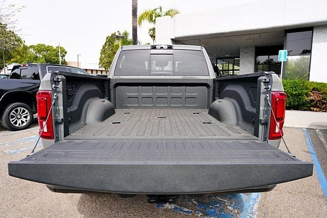 New 2026 Ceramic Gray Clear-Coat Exterior Paint RAM Limited image 18