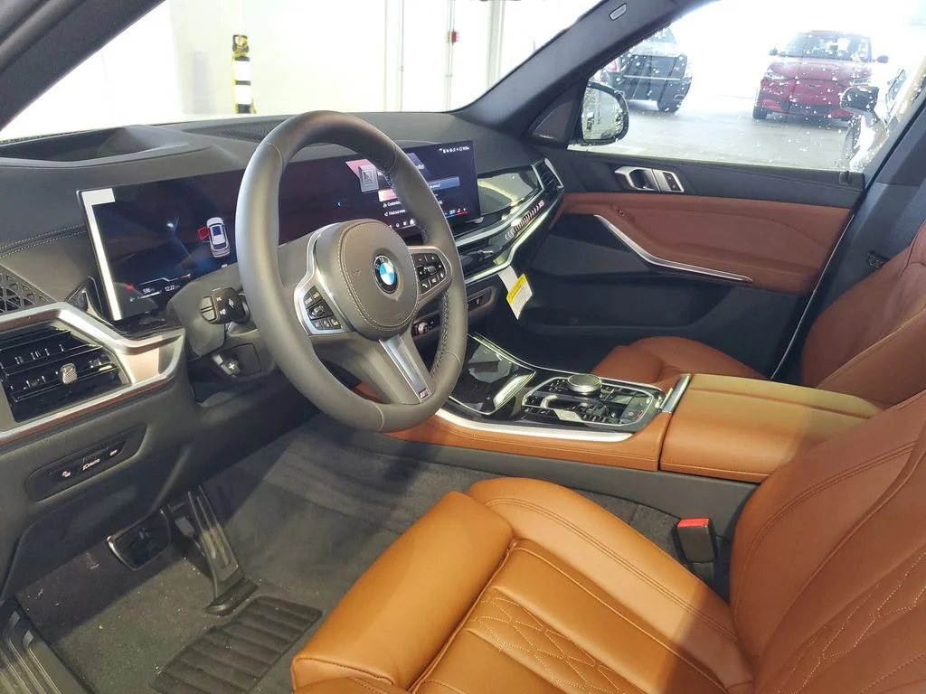 Used 2026 White BMW sDrive40i image 15