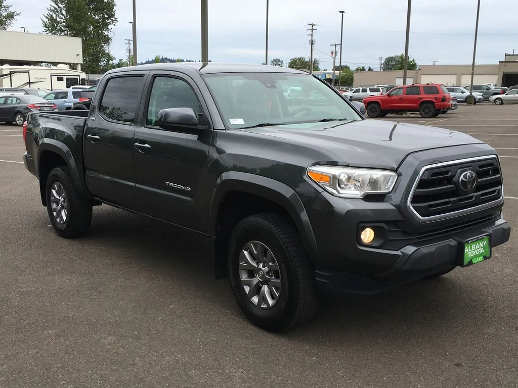 2019 Toyota Tacoma SR5 - Photo 10