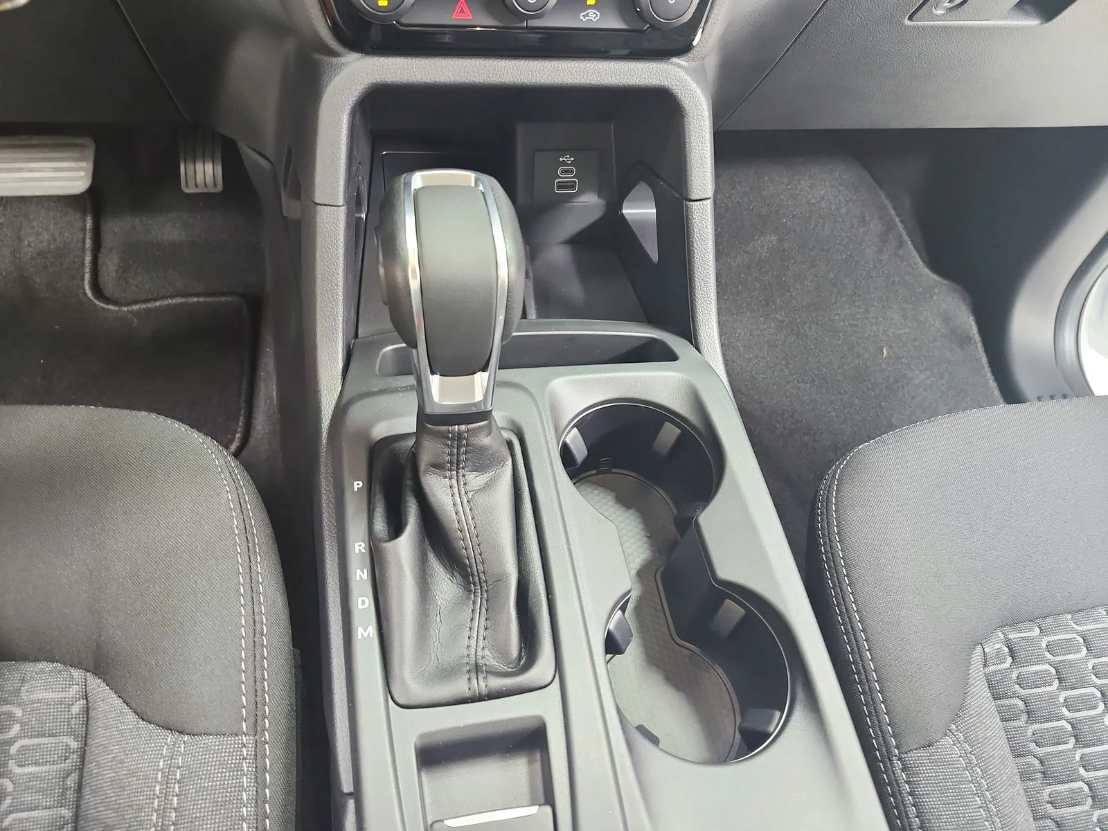 New 2026 Oxford White Ford XLT image 25