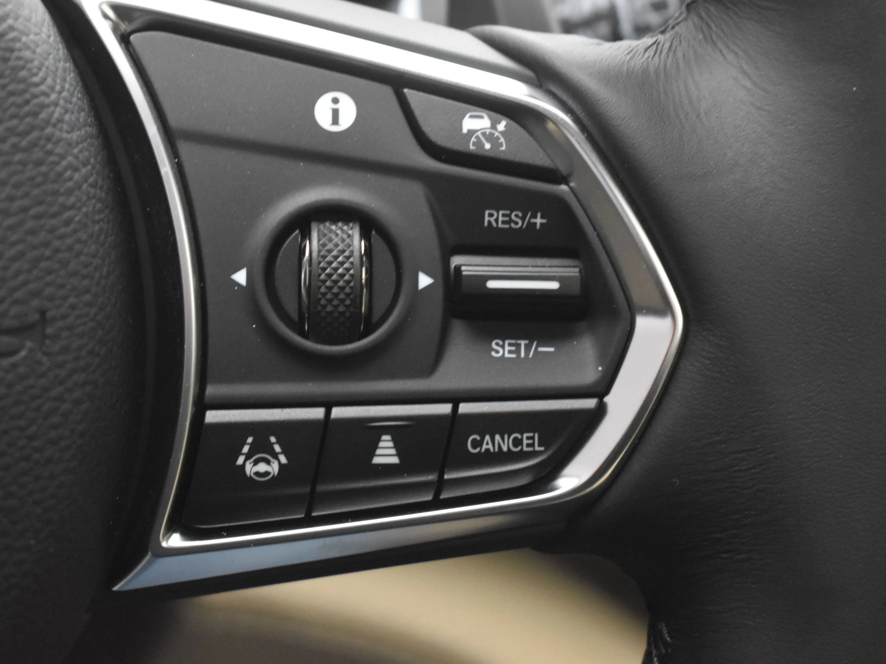 New 2026 White Acura w/Advance Package image 11