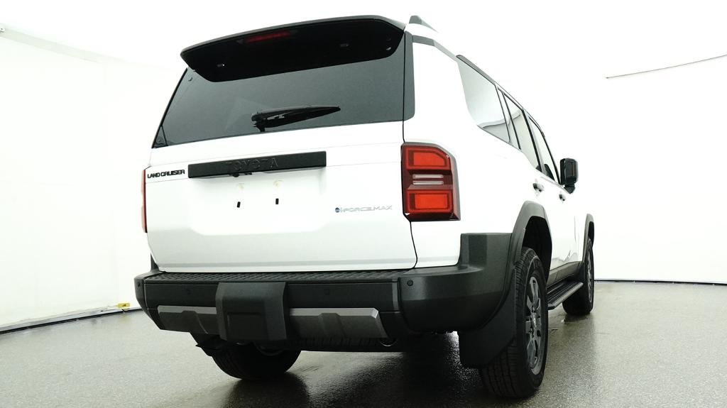 New 2027 Ice Cap Toyota Land Cruiser image 21