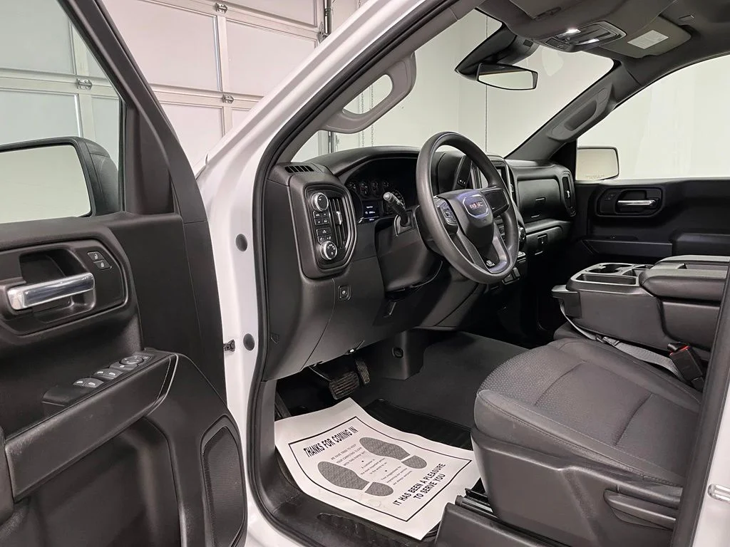 Used 2023 White GMC Pro image 20