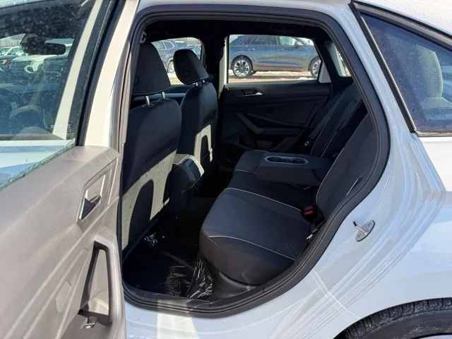 New 2026 White Volkswagen 1.5T Sport image 8