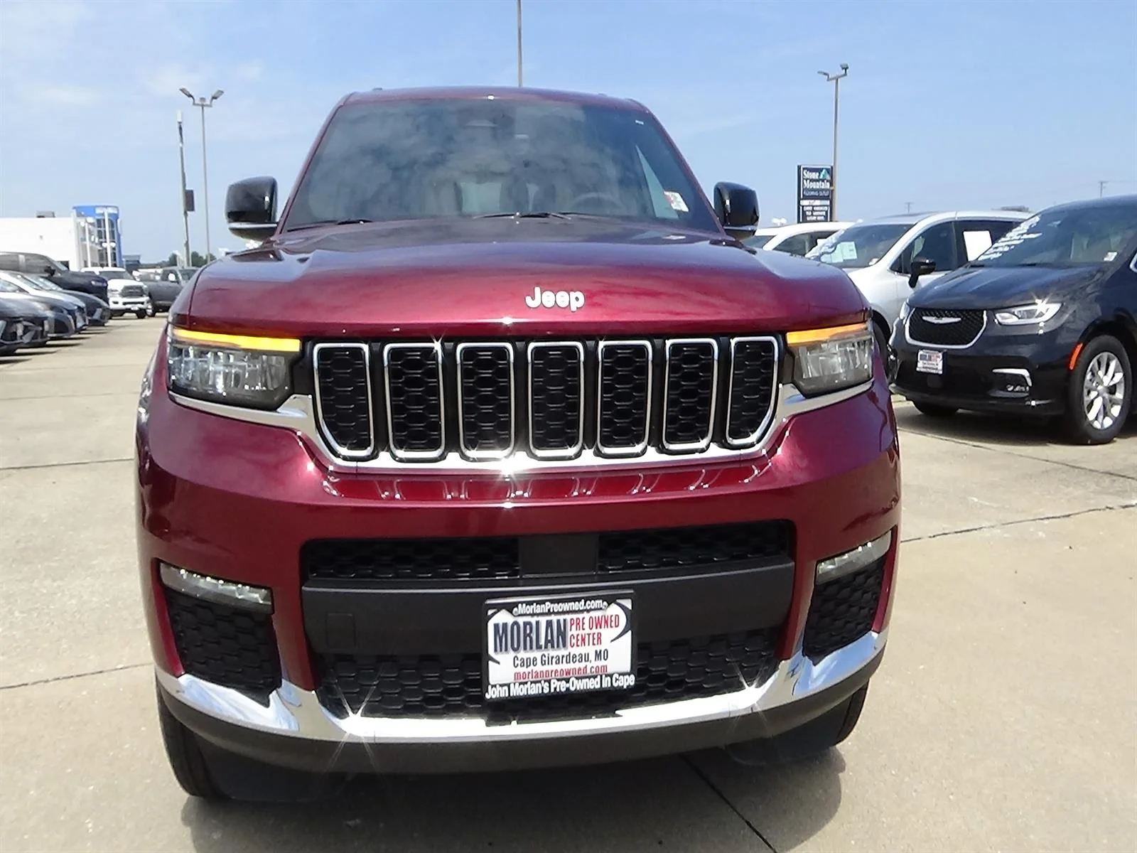 Certified Used 2025 Velvet Red Pearl Coat (prv) Jeep Limited image 3