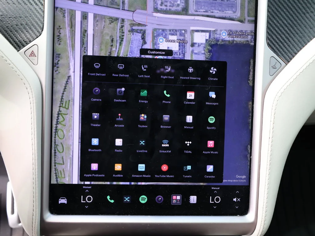 Used 2019 Red Tesla  image 38