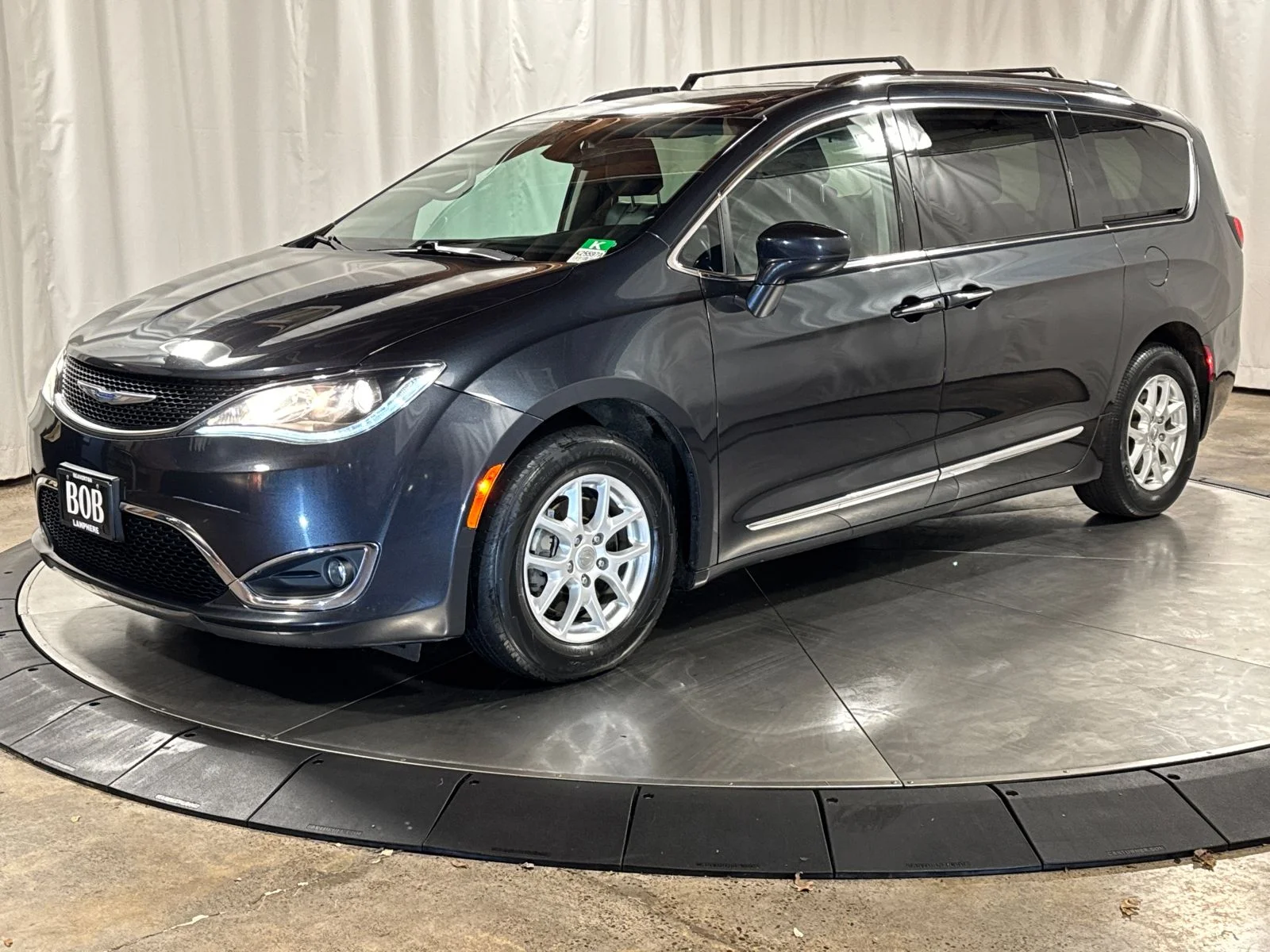 2020 Chrysler Pacifica Touring L's photo