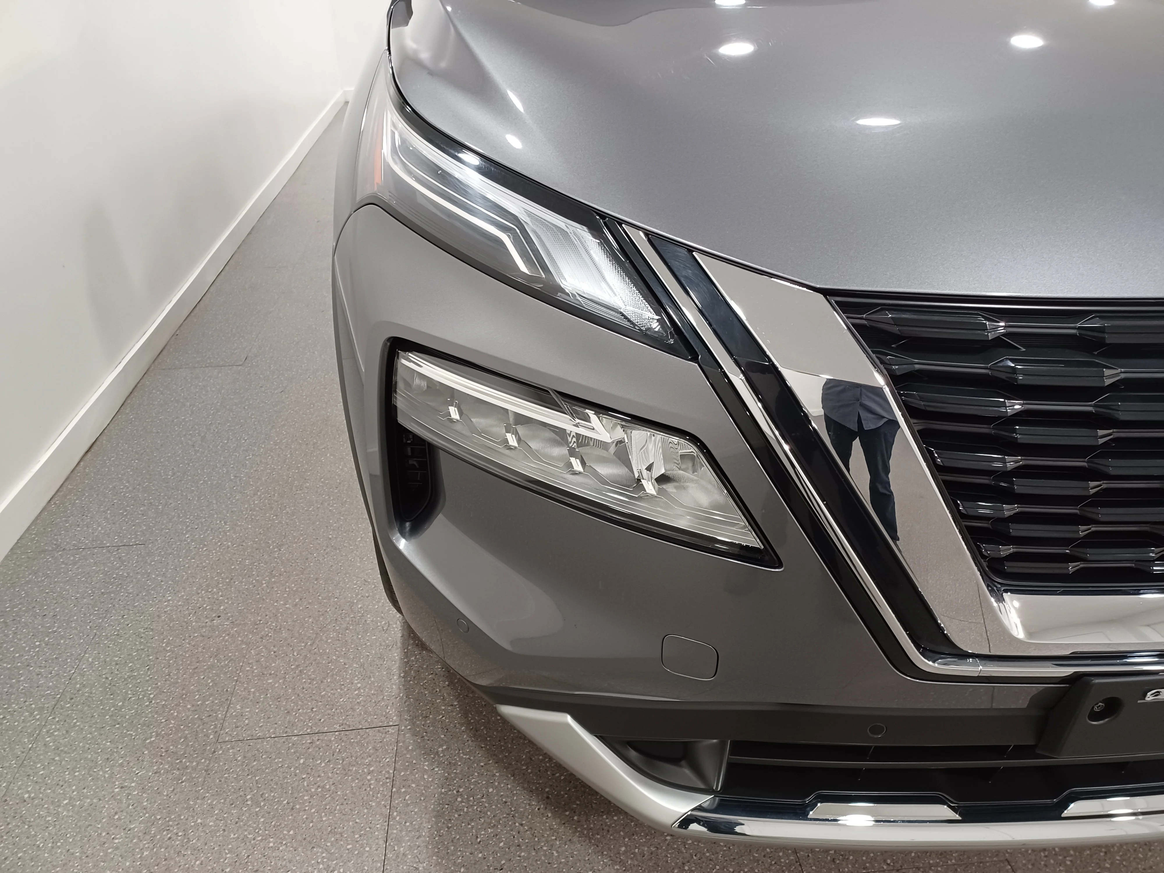 Certified Used 2023 Gun Metallic Nissan Platinum *Adaptive Cruise | Remote Start | Nav | 360 Cam | Htd Lthr & Wheel | Pano Roof | BOSE Audio image 4