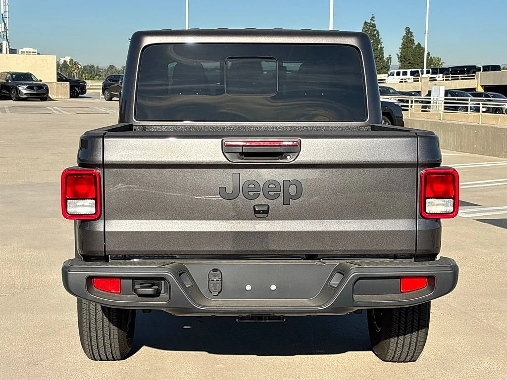 New 2026 Granite Crystal Metallic Clear Coat Jeep Sport S 4x4 image 4