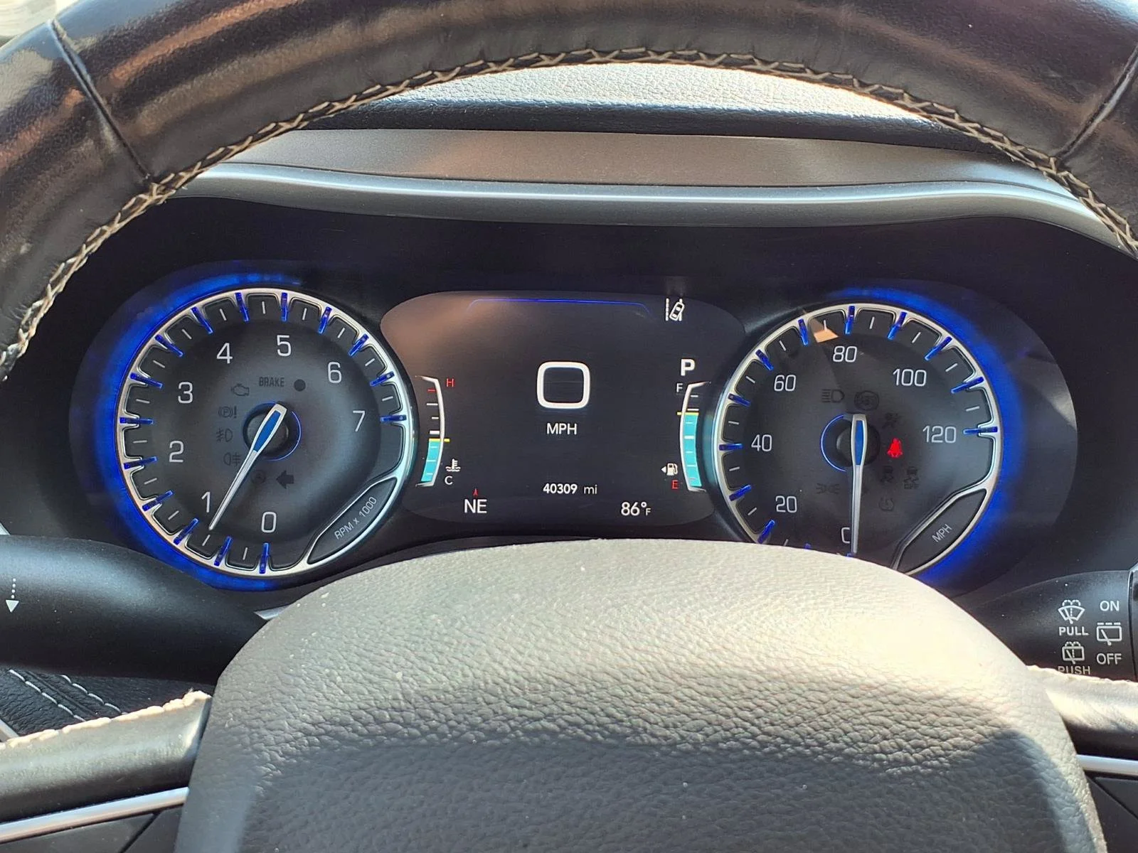 Used 2021 Luxury White Pearlcoat Chrysler Touring L image 19