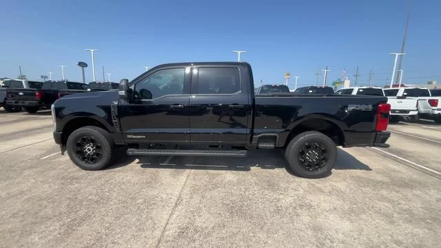 New 2026 Agate Black Metallic Ford XLT image 8