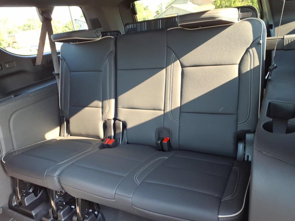 2026 GMC Yukon XL Elevation - Photo 7